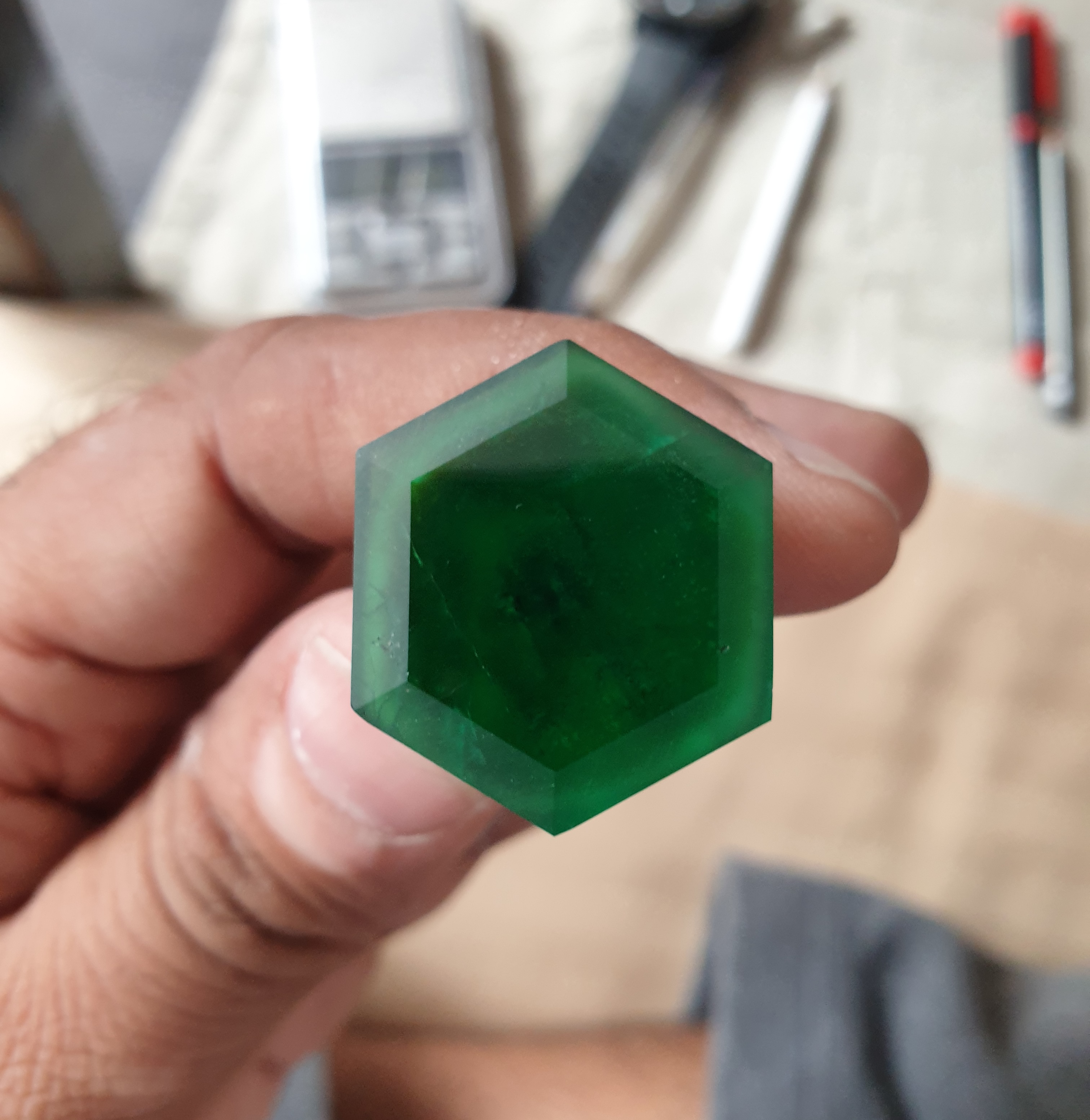 Fancy shape emerald manufacturing